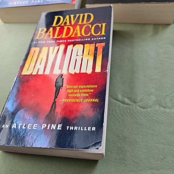 David Baldacci - Long Road to Mercy, A Minute to Midnight & Daylight Paperback - Picture 3 of 16